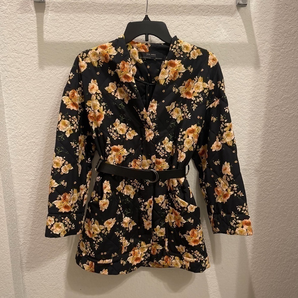 Zara quilted floral jacket. Black‎ w/yellow flowers. Size
XS - Small